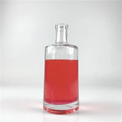 Flatbunnet glass whiskyflaske